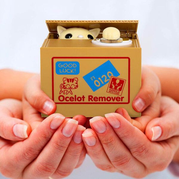 Münzstehlende Katze Spardose, Größe 12x10x9 cm, 2xAA (Batterien nicht inkl.) image number 1