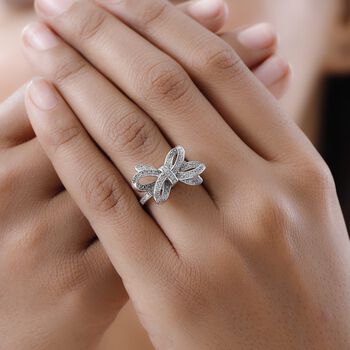 GP Ribbon Kollektion - Diamant und blauer Saphir-Ring - 0,33 ct.