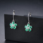 Kagem sambischer Smaragd und Zirkon florale Ohrhänger in Silber image number 1