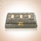 Handgefertigte Aufbewahrungsbox aus Teakholz mit Aluminiumfinish, Antik-Stil, Gold image number 1