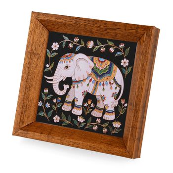 "Golden Lottery Painting              storage box-elplant Product size: 23 * 15.3 * 6CM Packaging: 1 piece/white box Function: Storage box, colored sand, water-based eco-friendly adhesive, plastic cup, oil painting scraper"