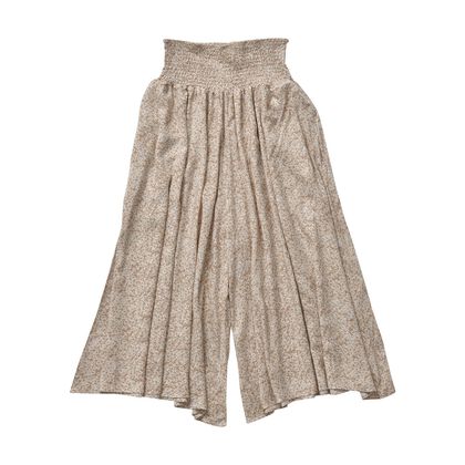 Luftige Taillen-Culottes mit Smok-Detail und Blumenmuster, Einheitsgr&ouml;&szlig;e, beige