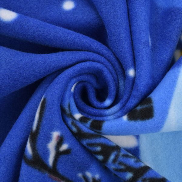 Superweiche Fleecedecke mit verschneiter Stadt, Gr&ouml;&szlig;e 130x170 cm, Mehrfarbig image number 3