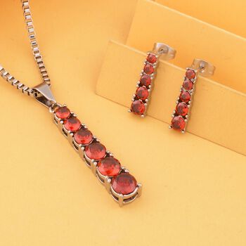 Rotes kubisches Zirkonia-Schmuckset