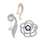3er Set, Wei&szlig;e S&uuml;&szlig;wasserzuchtperlen Broschen, Blume