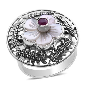 Royal Bali Kollektion - roter Granat und Perlmutt-Ring, 925 Silber (Gr&ouml;&szlig;e 17.00) ca. 0,30 ct