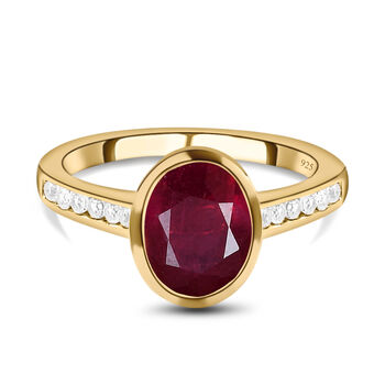 Afrikanischer Rubin und wei&szlig;er Zirkon-Ring, 925 Silber vergoldet (Gr&ouml;&szlig;e 16.00) ca. 2,94 ct