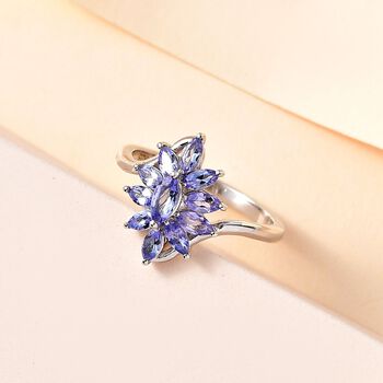 Floraler Tansanit-Ring - 0,86 ct.