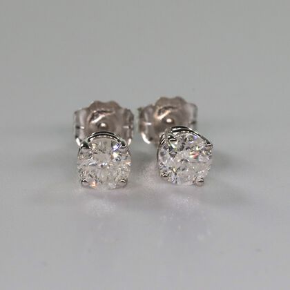 New York Kollektion - IGI zertifizierte Diamant-Ohrringe- 0,65 ct.
