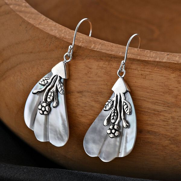 Royal Bali Collection- Perlmutt-Ohrringe- 2 Karat image number 1