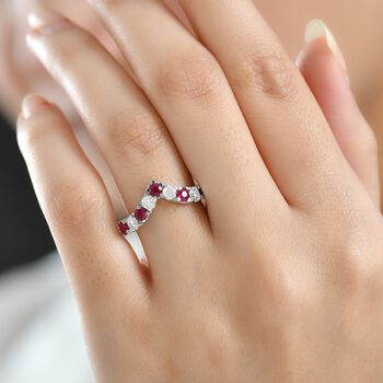 LUXURIANT AAA nat&uuml;rlicher Mosambik Rubin und Labor Diamant Ring in 417 Wei&szlig;gold - 1,40 ct.