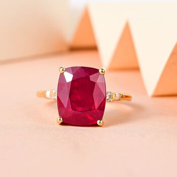 AAA Afrikanischer Rubin und wei&szlig;er Zirkon-Ring - 7,86 ct.