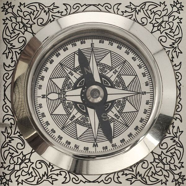 Indian Handycrafts: Handgemachtes Holzbox mit Messing Compass, Silber image number 8