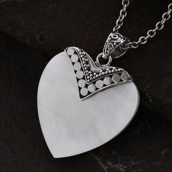 Royal Bali Collection- Perlmutt Herz Anhänger- 1 Karat image number 1