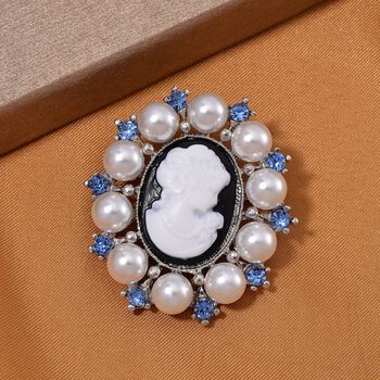 Kamee, Blauer Kristall Brosche