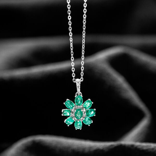 AAA Kagem sambischer Smaragd floraler Anh&auml;nger mit Kette - 1,52 ct. image number 1