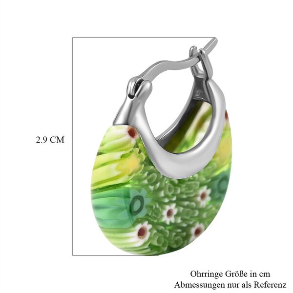 Grüne Huggie-Ohrringe im Murano-Stil image number 10