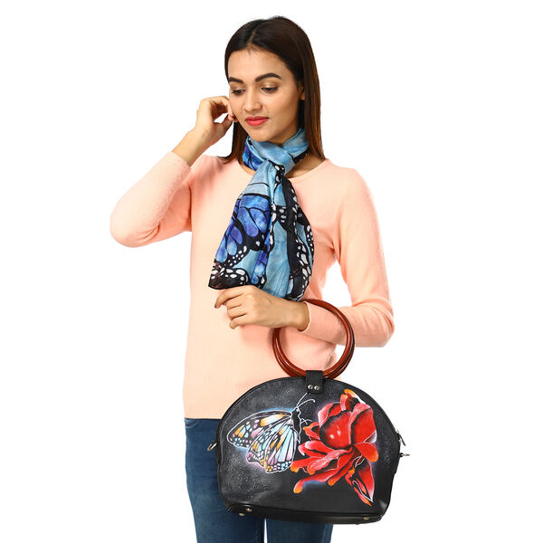 SUKRITI, Handbemalte 100% Leder Tasche mit Maulbeerseiden Schal, Schmetterling Muster, Schwarz image number 3