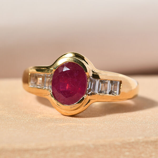 Afrikanischer Rubin (Fissure gef&uuml;llt) und Zirkon Ring 925 Silber vergoldet image number 2