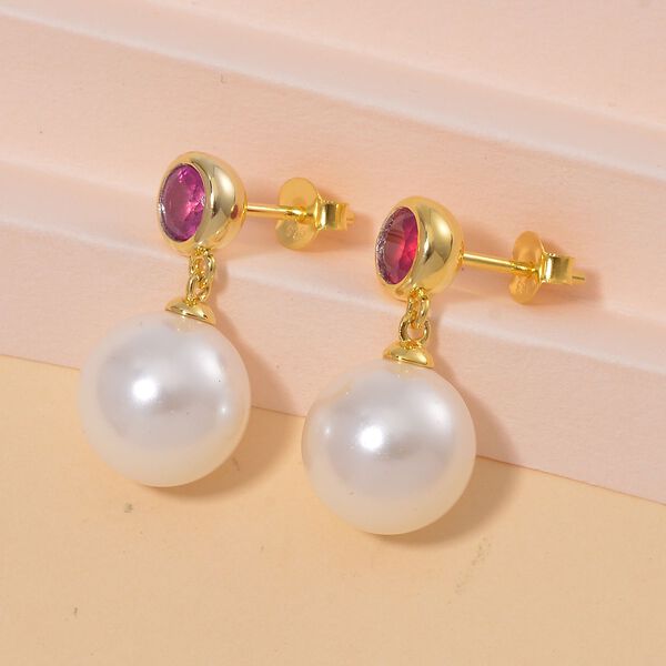 Wei&szlig;e Muschelkernperle, Afrikanischer Rubin (Fissure gef&uuml;llt) Ohrringe 925 Silber vergoldet image number 1