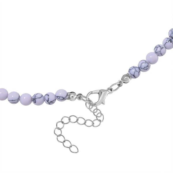 Wei&szlig;e Howlit handgeschnitzte Blumen-Halskette, 45 cm - 150 ct. image number 4