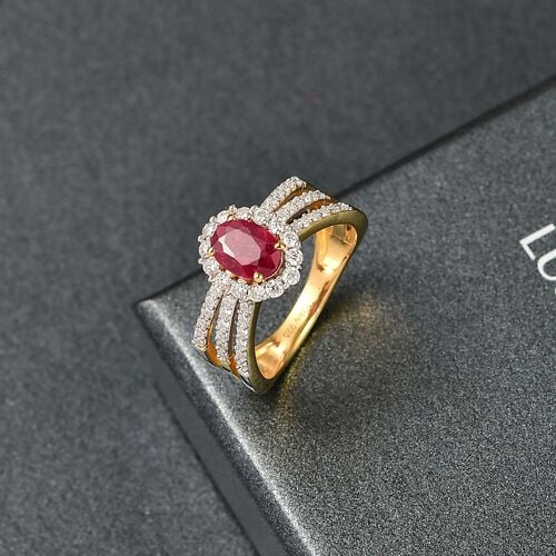 Königlicher Glamour- D'Joy Afrikanischer Rubin (Fissure gefüllt), Moissanit Ring 925 Silber Rhodiniert und 750 Gelbgold Vermeil (Größe 16.00) ca. 1.80 ct image number 1