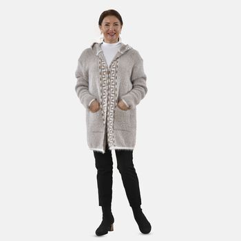 TAMSY - Kuschelweicher, langer Cardigan mit Kapuze und Taschen, 110x82cm, beige