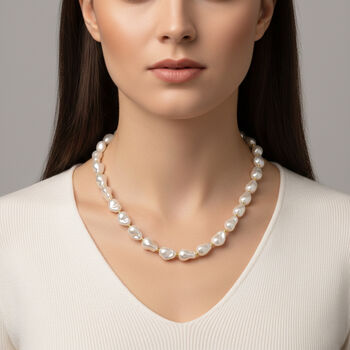 Wei&szlig;e Muschelkernperle 50cm Halskette