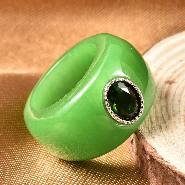 Nat&uuml;rlicher Chromdiopsid und gr&uuml;ner Jade-Ring - 49,79 ct. image number 2