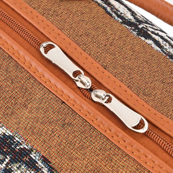 "Life style Color:brown with tiger print /Profile:Duffel bag wall(exterior):Polyester    Lining(interior): polyester; Pockets(exterior):Zipped-1 Pockets(interior):none Measurement:45*23*27cm           " image number 7