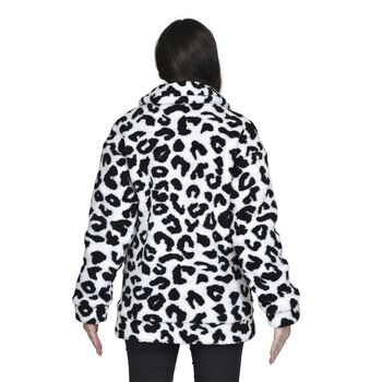 TAMSY - Kunstfell Jacke mit Rei&szlig;verschluss, Schneeleopard Muster, Gr&ouml;&szlig;e L 110x76x59 cm, Schwarz und Wei&szlig;