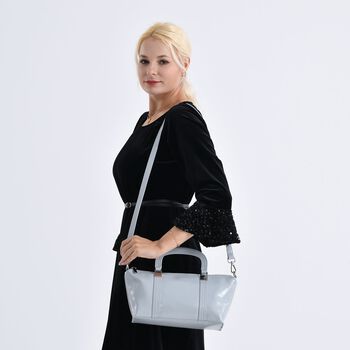 Klassische Leder Crossbody Tasche im Clean Chic Look 27 x 17 x 10 cm Hellblau