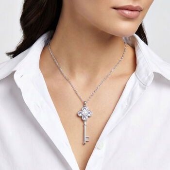 Wei&szlig;er Zirkonia und Kristall-Anh&auml;nger mit Kette - 4 ct.