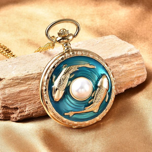 STRADA wei&szlig;e Muschelkernperle Taschenuhr mit 79cm Kette im Doppel-Koi-Motiv, Japanisches Uhrwerk image number 2