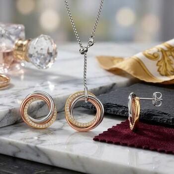 Dreifarbige wei&szlig;e Kristall Halskette und Ohrringe