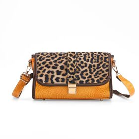 Chaos by Elsie - Echtleder Crossbody Tasche mit RFID, Leopardenmotiv Klappe, 2 Außenfächer mit Reißverschluss, 28 x 10 x 18 cm, Beige