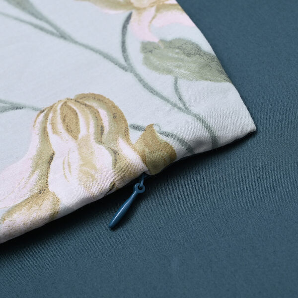 SERENITY NIGHT: 3er-Set - Seidensteppdecke und 2 Kissenbez&uuml;ge, Blumenmuster, Blau&nbsp; image number 6