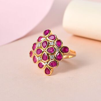 Afrikanischer Rubin und Zirkon-Ring - 4 ct.