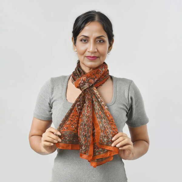 Eleganter Schal aus 100% Seide, Orange