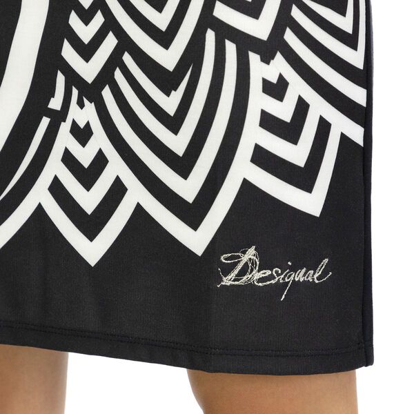 DESIGUAL, Strickkleid mit kurzen &Auml;rmeln, Geometrischer Illusion-druck, Schwarz und Wei&szlig;, Gr&ouml;&szlig;e-38 image number 4