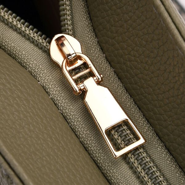 Crossbody-Tasche mit Steppmuster und Schultergurt, 3 Reißverschlussfächer, 21x13x7,5cm, Grün image number 6