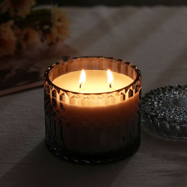 Handgefertige Duftkerze im Glasgef&auml;&szlig;, 50h Brenndauer, Grau image number 9