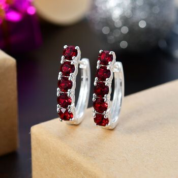 J Francis gefertigt mit SWAROVSKI- Siam Farbe Swarovski Kristall Ohrringe