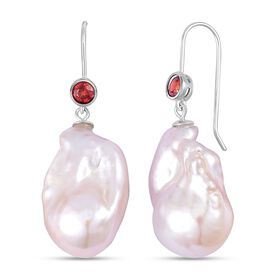 16-18 mm weiße Barockperle und rote Granat-Ohrringe - 0,60 ct.