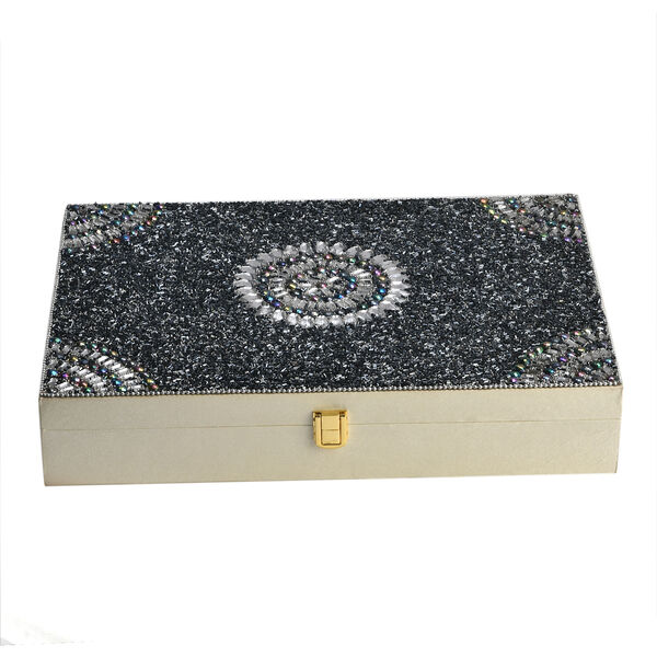 Schmuckbox bestickt mit Perlen und Pailletten, Schwarz image number 11