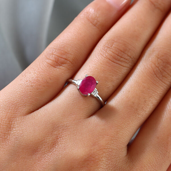 Afrikanischer Rubin und Zirkon-Ring- 1,87 ct. image number 3