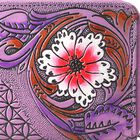 Geprägte Lederbörse mit RFID Schutz, florales Muster, 20x3x11cm, lila image number 4