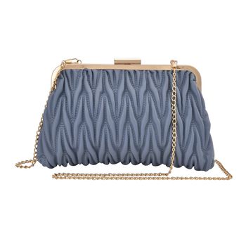 Clutch mit Metallschulterriemen in Stepp-Optik, 23,5x15cm, Blau