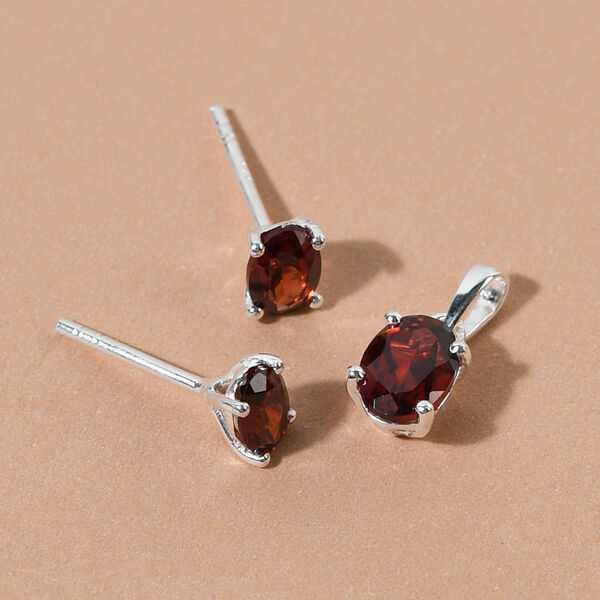 2er- Set, rote Granat-Ohrstecker und Anhänger, 925 Silber ca. 2,08 ct image number 2