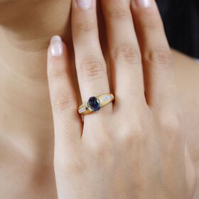 Labor Alexandrit und Zirkon Ring - 1,77 ct.